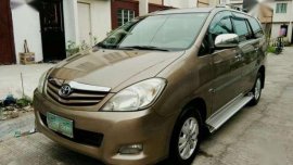 Super Fresh 2011 Toyota Innova G AT Gas For Sale