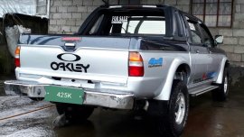 Mitsubishi Strada orig manual 4x4 for sale