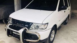 Very Fresh 2013 Isuzu Crosswind XL 2.5 Diesel MT For Sale