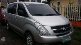 2009 Hyundai Starex VGT GOLD for sale 