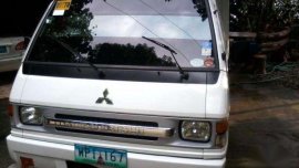  Mitsubishi L300 MT White Truck For Sale 