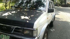 Nissan Terrano 2000 4x4 MT White For Sale 