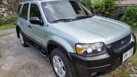 Ford Escape 2004 AT Silver SUV For Sale 