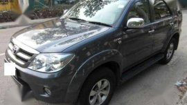 Toyota Fortuner G 2008 AT Gray SUV For Sale 