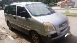 HYUNDAI STAREX MT 2005 Silver Van For Sale 
