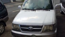 Toyota Revo 2004 white for sale