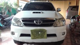 Toyota Fortuner V 4x4 Top of the line diesel