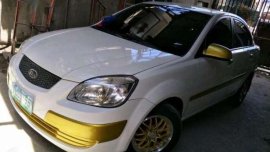 Kia Rio 2007 1.6 MT White Sedan For Sale 