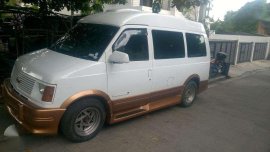 White Chevrolet Astro 95 model for sale