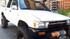Well-maintained Toyota Hilux 1995 for sale 