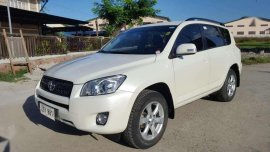 Toyota Rav4 4x2 Automatic White SUV For Sale 