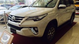 125K Lowest DP 2018 Toyota Fortuner 4x2V DSL AT White Pearl Lowest DP