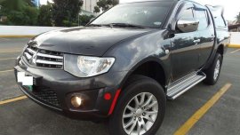 Rush sale Limited Loaded Mitsubishi Strada GLX V MT