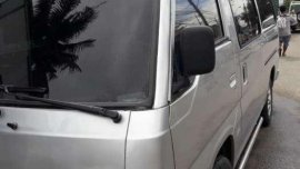 Nissan Urvan Caravan 2001 MT Silver For Sale 