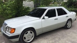 92’ Mercedes-Benz W124 260e for sale