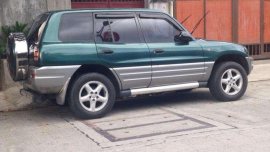 For sale green Toyota RAV 4 1998