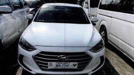 Hyundai Elantra 2017 MT White Sedan For Sale 