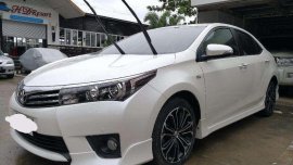 2014 Toyota Corolla Altis 2.0v AT White For Sale 