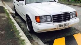 1989 Mercedes Benz 260E AT White Sedan For Sale 