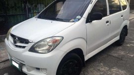 Toyota AVANZA 2009 MT White SUV For Sale 