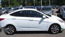 Hyundai Accent 2017 1.6 Sedan MT White For Sale 