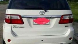 Toyota Fortuner 2009 AT White SUV For Sale 