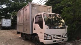 2015 Isuzu Nhr for sale