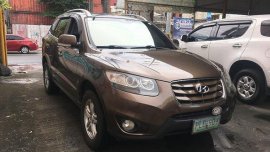 Well-maintained Hyundai Santa Fe 2010 for sale