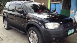 4x4 FORD ESCAPE XLT 2004 (top of the line) for sale