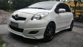Toyota Yaris 15 G 2010 AT White for sale 