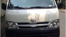 Toyota Hiace Commuter van 2013 for sale
