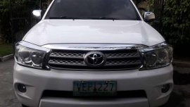 Toyota Fortuner G 2010 automatic diesel for sale 