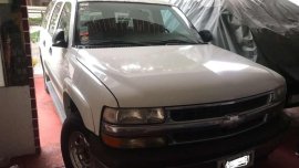 2005 Chevrolet Suburban AT White For Sale 