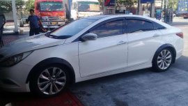 Hyundai Sonata 2.0 GLS 2011 AT White For Sale 