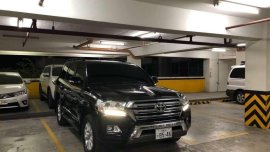 2017 Toyota Land Cruiser Premium (local)