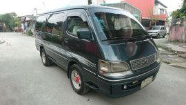 Rush sale 2005 Toyota Hi ace grandia super custom 