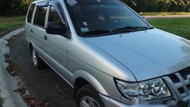 Well-maintained Isuzu Crosswind 2011 for sale