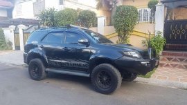 2013 Toyota Fortuner 4x4 AT Black For Sale 