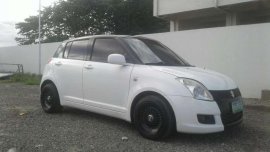 Suzuki Swift 2008 AT White HB For Sale 