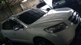 Hyundai Santa Fe 2009 AT White For Sale 