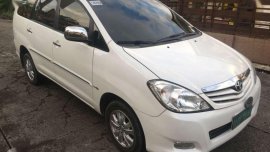 2012 Toyota Innova 2.5 G AT White For Sale 