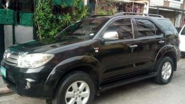 Toyota Fortuner G 2010 AT Black SUV For Sale 