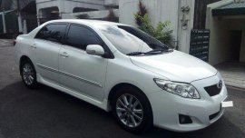 Well-kept Toyota Corolla Altis 2010 for sale