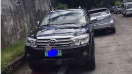 For sale Toyota Fortuner G 2011 FOR SALE