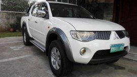 Well-kept Mitsubishi Strada 2009 for sale