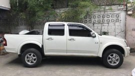 Well-kept Isuzu D-Max 2006 for sale