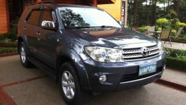 2010 2.7 Toyota Fortuner Automatic and Manual Tranny for sale