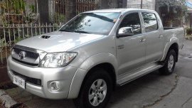 Well-kept Toyota Hilux 2011 for sale