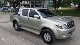 2005 Toyota Hilux 2.5 4x2 MT Silver For Sale 