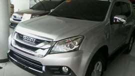 Well-maintained Isuzu MU-X 2017 for sale